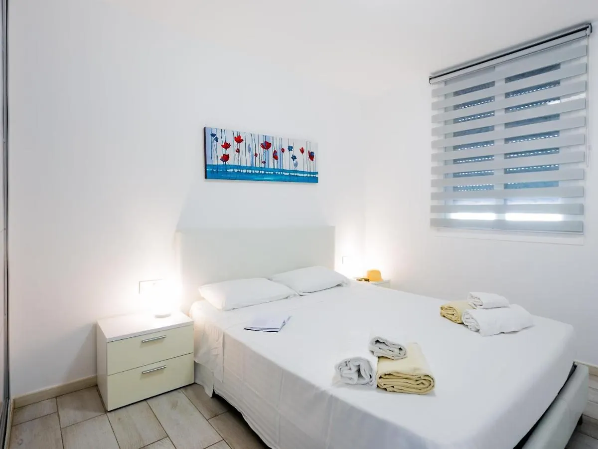 Apartment A13 Optimist Beautiful And Comfortable Playa de las Americas