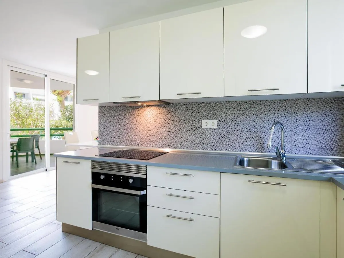 A13 Optimist Beautiful And Comfortable Playa de las Americas  Apartment